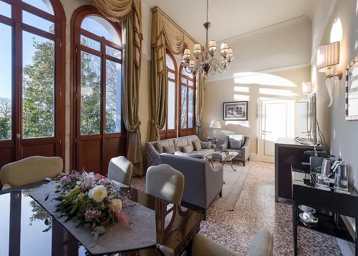 San Clemente Palace 5*