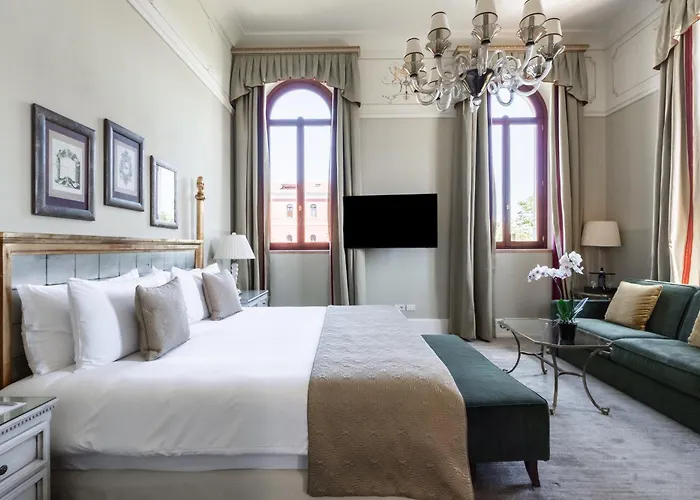 San Clemente Palace Hotel 5*