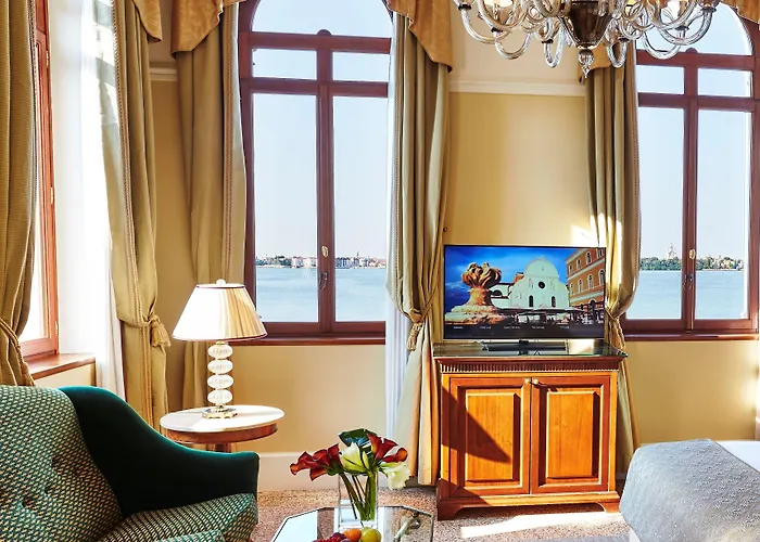 فندق San Clemente Palace البندقية