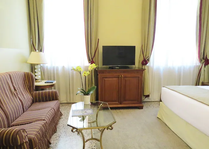 San Clemente Palace ホテル