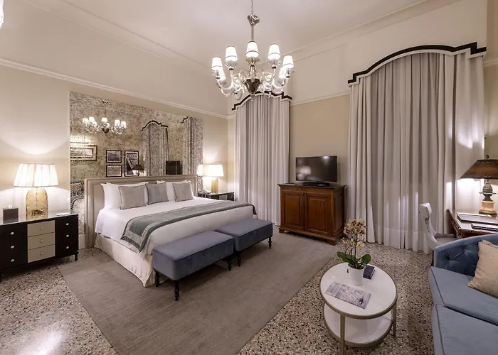 Szálloda San Clemente Palace 5*