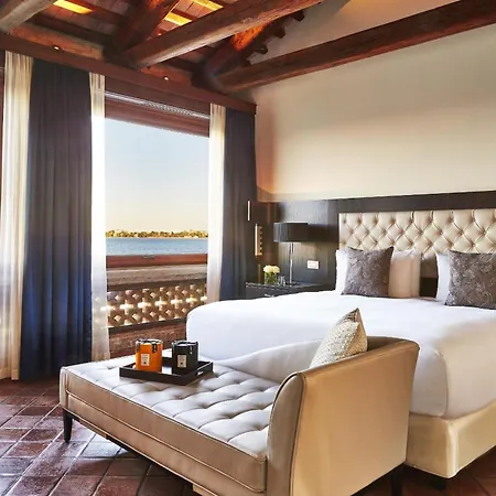 Hotel San Clemente Palace