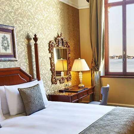 San Clemente Palace Hotel